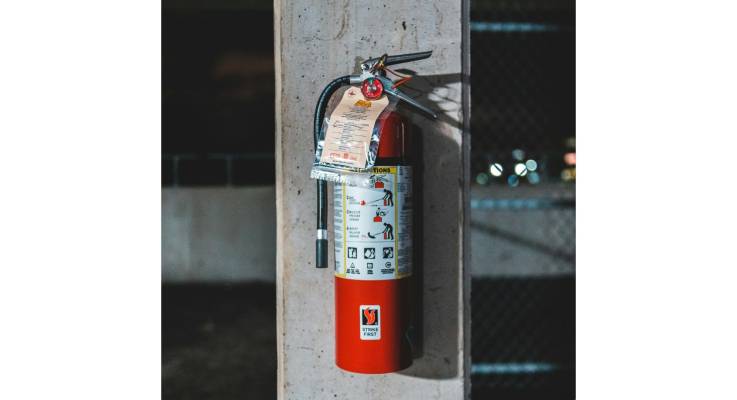 Normes de sécurité incendie : comment choisir des matériaux déco ultra-tendances en toute sécurité ? Chouain 14159