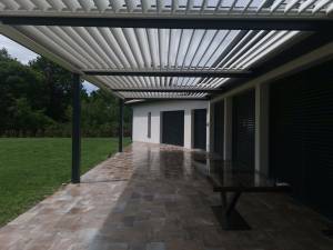 Installation d'une pergola bioclimatique en aluminium sur la terrasse - Montauban 82