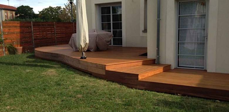 Ravalement de façade et terrasse bois à plusieurs niveaux - Nantes 44