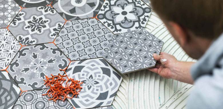 Carrelage imitation carreaux de ciment - La Maison Des Travaux Rennes