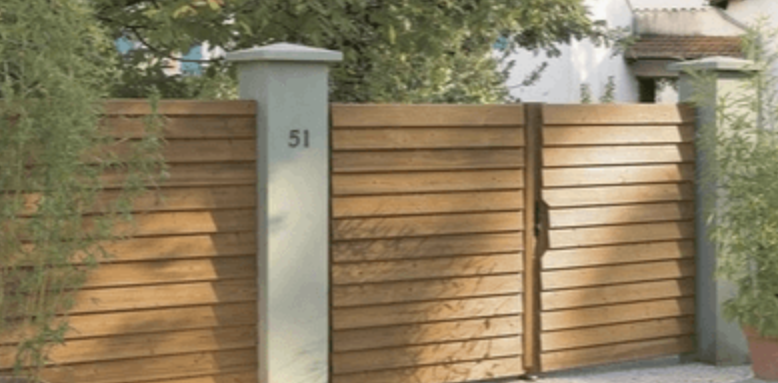 Portail en bois pour une maison à Houdan