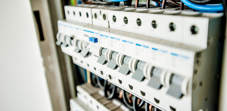 Comment empêcher les accidents électriques à la maison