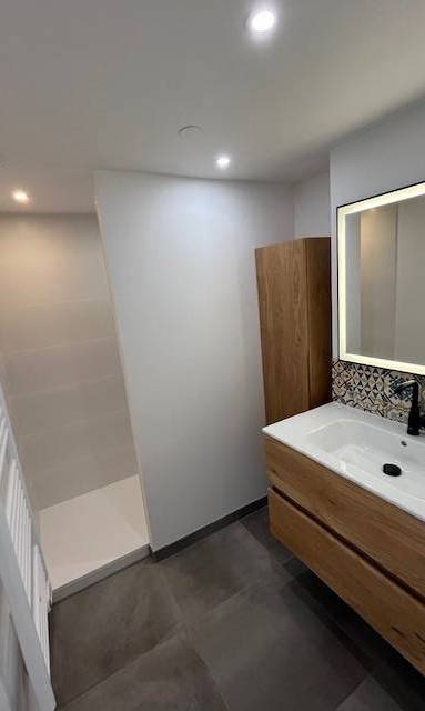 Etapes de rénovation de la salle de bain - Nantes 44