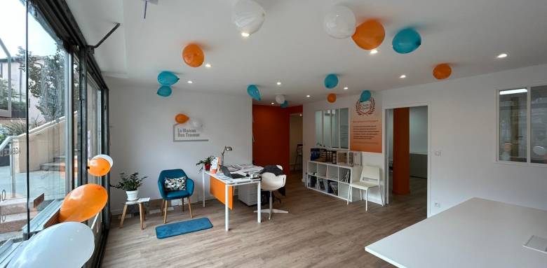 Soirée d'Inauguration de la nouvelle agence La Maison Des Travaux du Val de Saône 