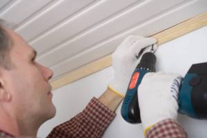 cacher les fissures d'un plafond