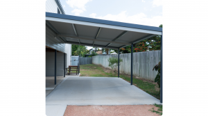 Pourquoi faire un abri voiture ? Les avantages d'un abri pratique et moderne - Granville 50400