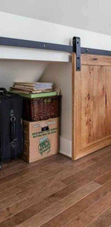 Aménagement de rangement dans les combles