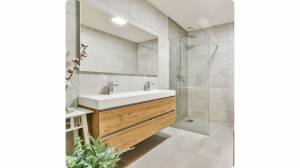 Rénovation complète d'une salle de bain dans une maison nouvellement acquise : enjeux, solutions et accompagnement - Saint-Jean-d'Elle 50810