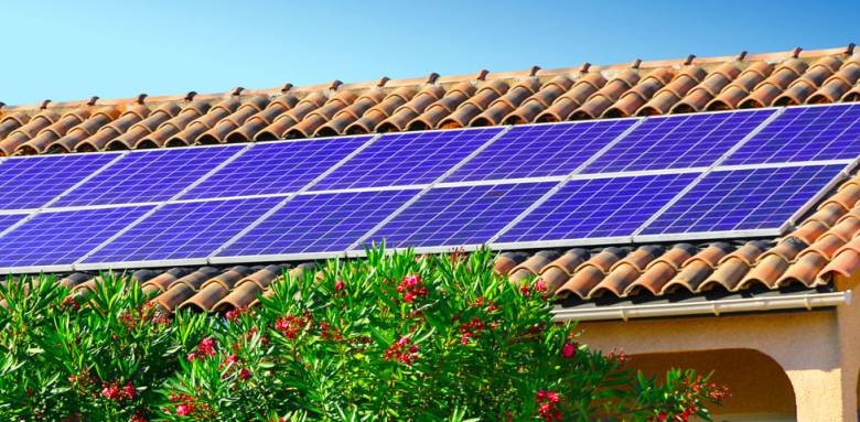 Panneaux photovoltaïques sur toiture