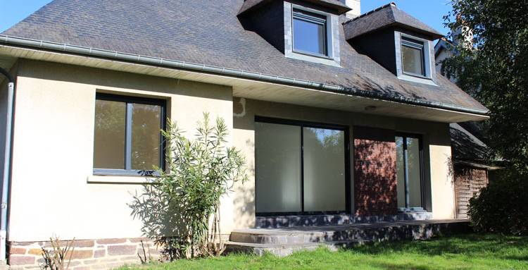 Rénovation fenêtres, porte, fenêtres de toit en pavillon aluminium