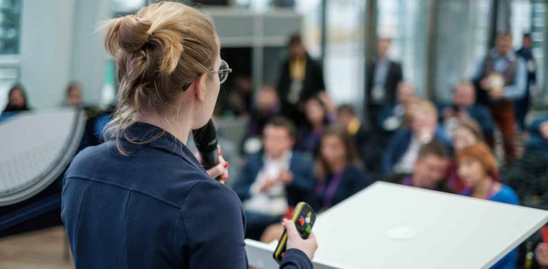 Présentation du métier de courtier à Paris Ouest