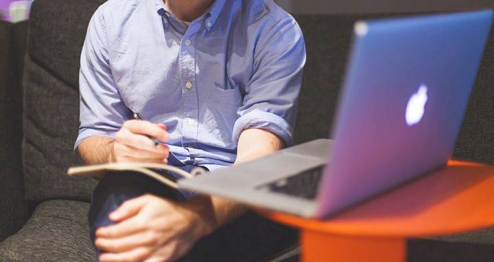 Pour aménager des bureaux de start-up, il est essentiel de bien comprendre son fonctionnement.