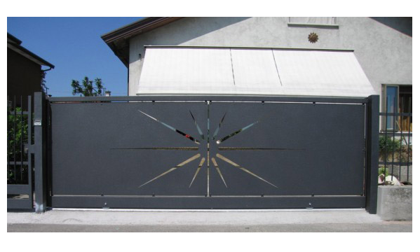 portail plein coulissant