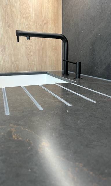 Plan de travail de cuisine en quartz brandanit - Nantes 44