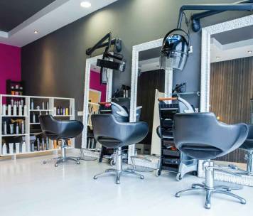 Peinture dans un salon de coiffure