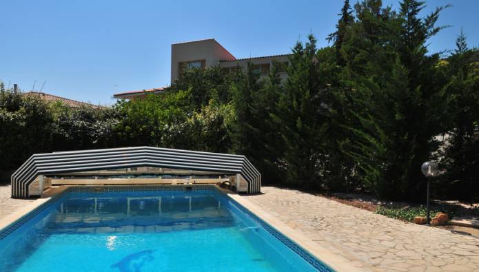 construire une piscine dans son jardin