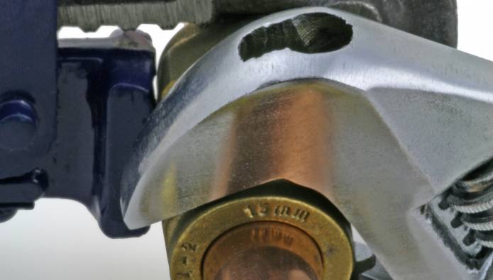 plomberie et l’électricité dans un nouvel appartement