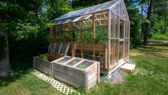 Réussir l'aménagement intérieur de sa serre de jardin en 5 étapes - La ...