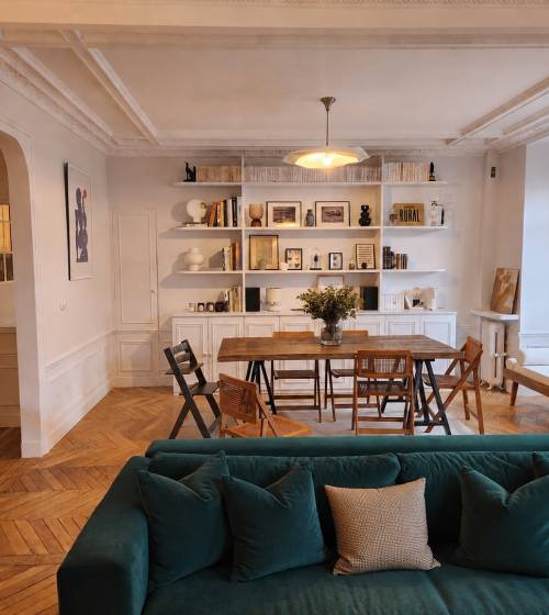Une magnifique pièce de vie dans un appartement à Versailles