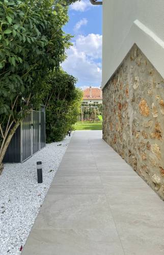 Périphérie de maison en carrelage exterieur Montlhéry