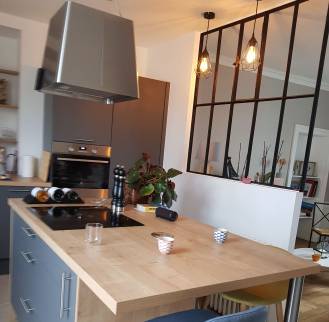 Cuisine rénovée aménagée dans un appartement modernisé - Roubaix 59100