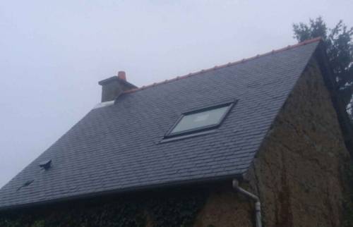 Couverture après rénovation à Pleugueneuc