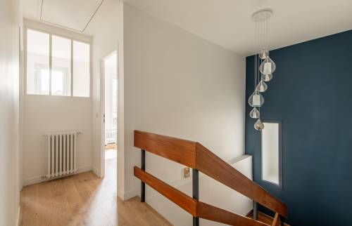 Chambre nature pour bébé à Le Pecq : Un environnement apaisant et ludique.