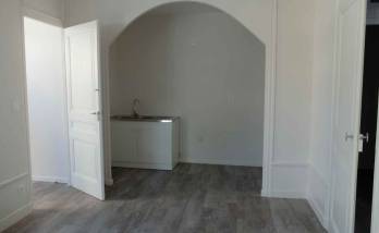Transformation d'un ancien local d'activité en appartement  locatif T2, Lyon Vaise, 9ème arrondissement