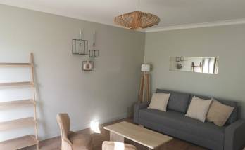 Salon rénové et décoré dans un appartement - Nantes 44