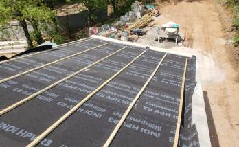 Pose des liteaux sur toiture