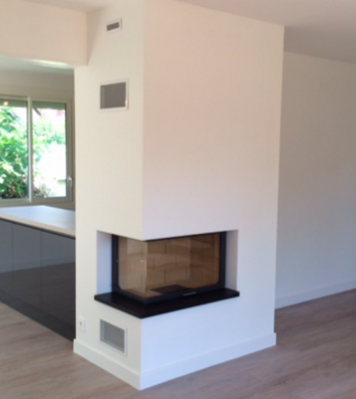 Installer une cheminée à foyer fermé