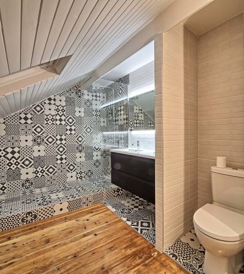 Rénovation d'une salle de bain sous toiture (Brunoy 91800)