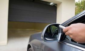 remplacement porte de garage landerneau photo d'illustration