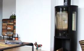 Installation d'une cheminée contemporaine