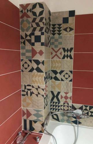 Carrelage à motifs géométriques et colorés - Gestel (56530)