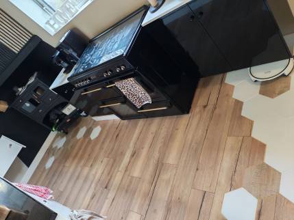 Rénovation de sol intérieur dans la cuisine - Sainte-Anastasie-sur-Issole 83136