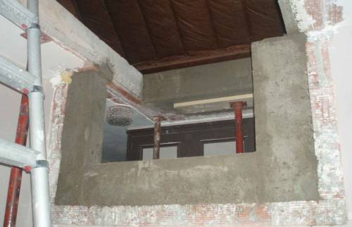 Escalier pour aménagement de combles dans plafond béton à BLOIS (41)