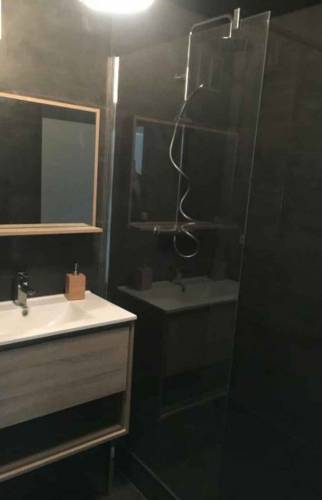 Salle de bain contemporaire 2 la-Maison-des-Travaux-Rouen