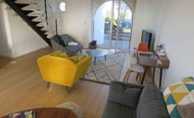 Pose de parquet contrecollé lors d'une rénovation de maison - Pornic 44210