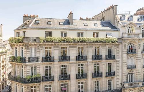 Changement des fenêtres d'un hôtel à Boulogne