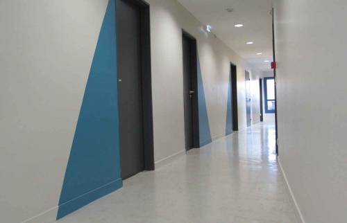 Installer des éclairages dans un couloir à Deauville