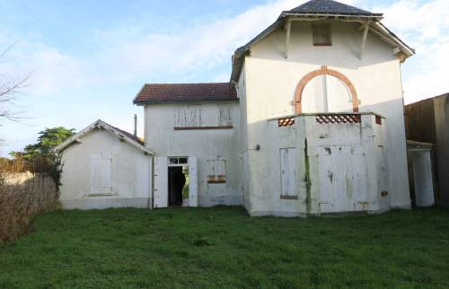 Maison avant travaux de surélévation de maison - Pornic 44210