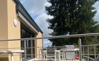 Extension sur pilotis avec terrasse suspendue - 50600 Saint-Hilaire-du-Harcouët