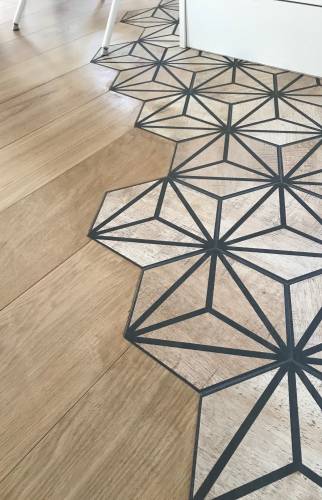Carreau de ciment et parquet à Village Neuf