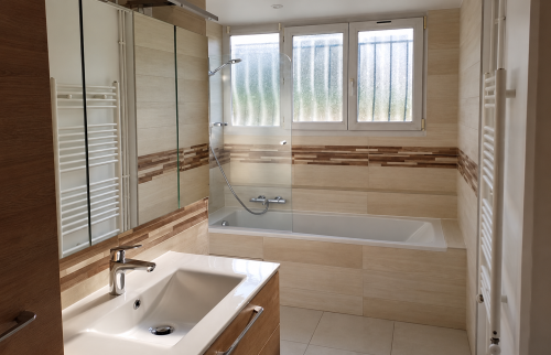 Rénovation de salle de bain à Tours (37000) : un avant/après impressionnant
