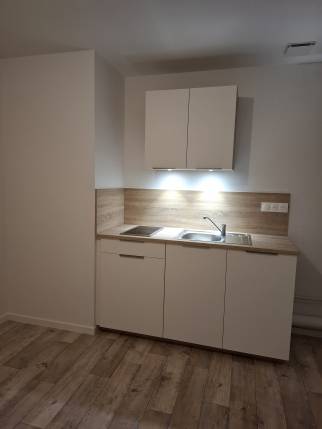 Studio après travaux de rénovation d'appartement avec nouvelle cuisine - Ambérieu-en-Bugey 01500