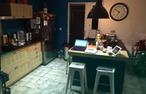 Installation nouvelle cuisine avec îlot central sur carreaux de ciment mosaïque - Bouleurs- 77580 -