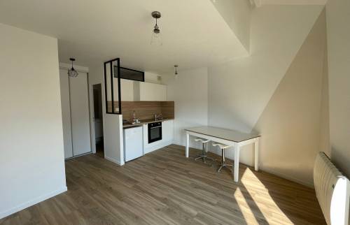 Revêtement de sol uniforme sur toute la pièce