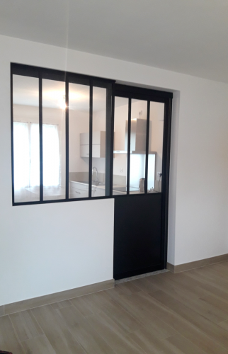 Verrière noire façon atelier