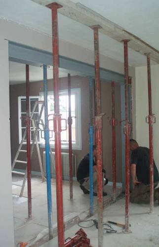 Ouverture entre la chambre du RDC et le salon, habillage placo du portique métallique